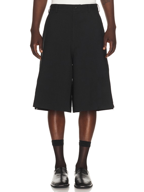 COMME des GARCONS SHIRT Zipper Detail Shorts in Black | FWRD