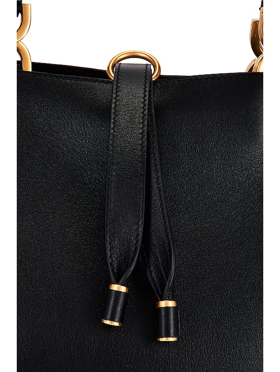 【送料・関税込】CHLOE MARCIE CHC23AP847K82 001 Chloé Small Marcie Saddle Bag In Grained Leather | Chloé US