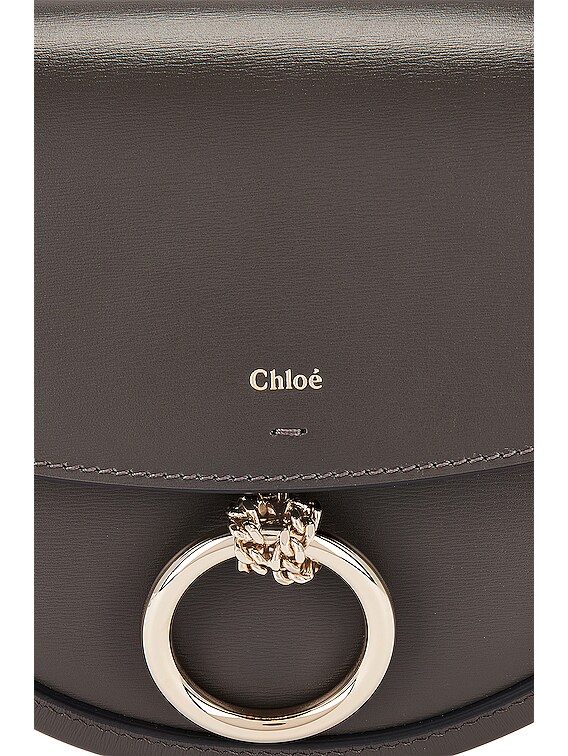 outlet【Chloe】Arlene☆Elephant Grey Small ショルダーバッグ Chloe Arlene Small Crossbody Bag in Elephant Grey | FWRD