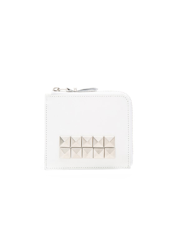 COMME des GARCONS Studded Leather Zip Wallet in White | FWRD