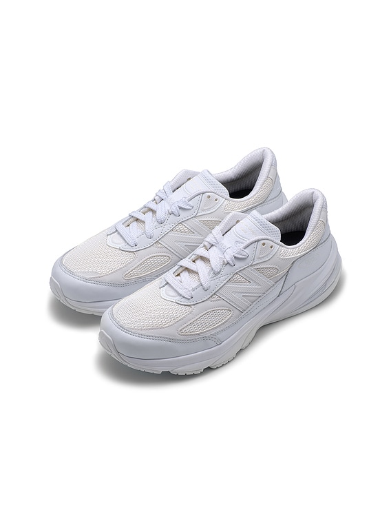 COMME des GARCONS HOMME x NewBalance 国内買付 990v6 Sneakers COMME des GARCONS HOMME x New Balance 990v6 Sneaker in White
