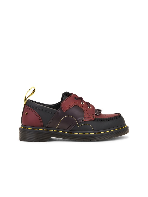 靴 Dr.Martens 1461 Fused UK3 Dr. Martens 1461 Fused in Black, Brown & Oxblood | FWRD