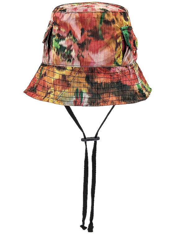 ●Engineered Garments EXPLORER HATフローラルカモ Engineered Garments Floral Camo Explorer Hat in Multi Color | FWRD