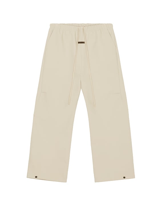 パンツ Essentials Bonded Canvas Work Pant / XS Fear of God ESSENTIALS Bonded Canvas Work Pant in Timber | FWRD