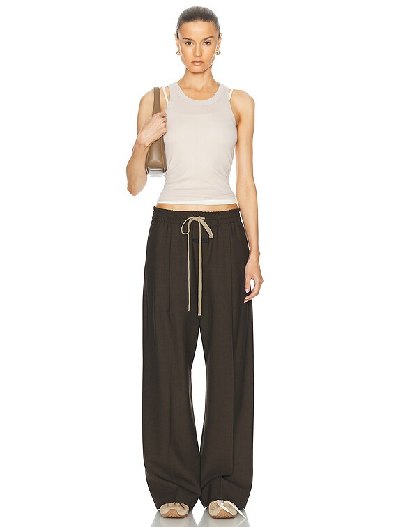 Fear of God Wool Canvas Single Pleat Wide Leg Pant in Mocha Fear of God Wool Canvas Single Pleat Wide Leg Pant in Mocha