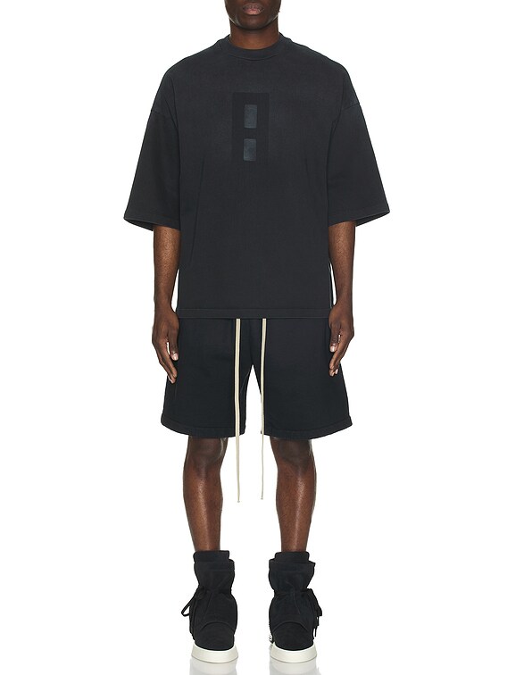 Fear of God Airbrush 8 Ss Tee in Black | FWRD