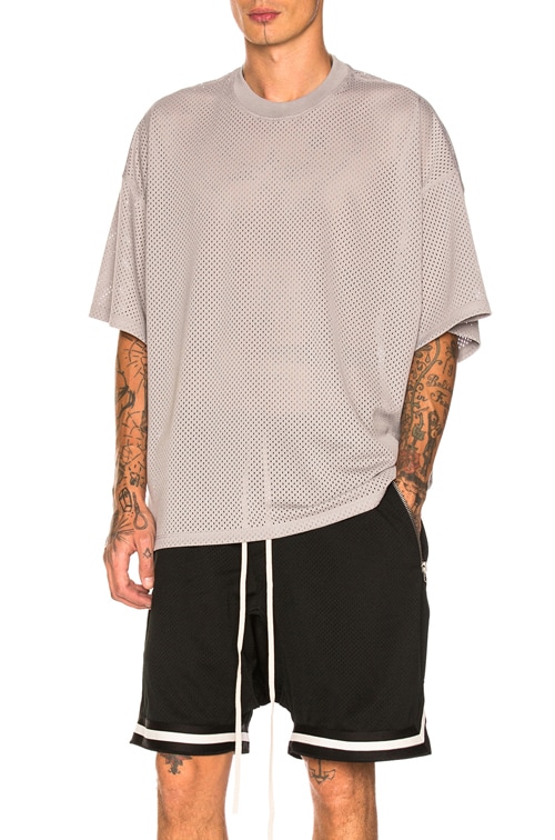 在庫即納 FEAR OF GOD - fear of god 5th mesh Tシャツの通販 by WEST