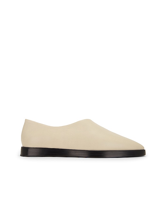 Fear of God Eternal Mule Shoe in greige | FWRD