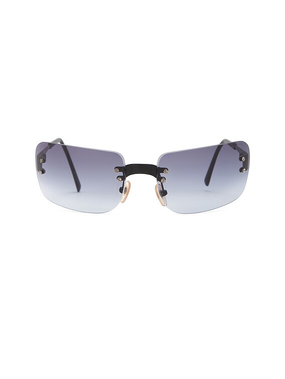 FWRD Renew Chanel Interlocking CC Logo Shield Sunglasses in FWRD Renew Chanel Interlocking CC Logo Shield Sunglasses in
