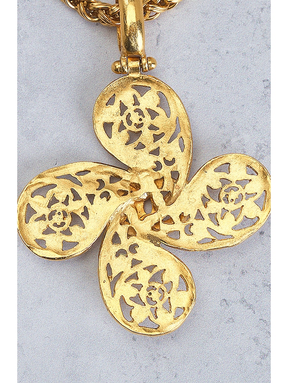 FWRD Renew Chanel CC Swirl Cross Necklace in Gold | FWRD