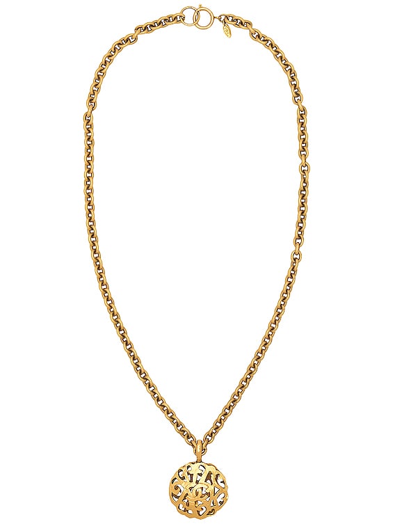 FWRD Renew Chanel Coco Mark Pendant Chain Necklace in Gold | FWRD