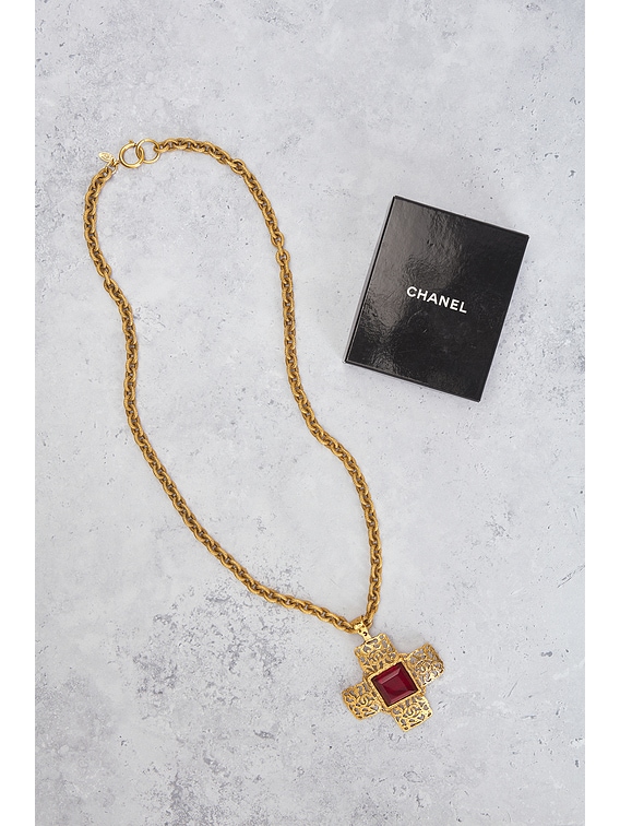 FWRD Renew Chanel 1987 Gripoix Cross Necklace in Gold | FWRD