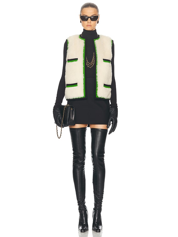 CHANEL/シャネル ファンタジーファーベストc_034 FWRD Renew Chanel 1994 Alpaca Fur CC Vest in Ivory | FWRD