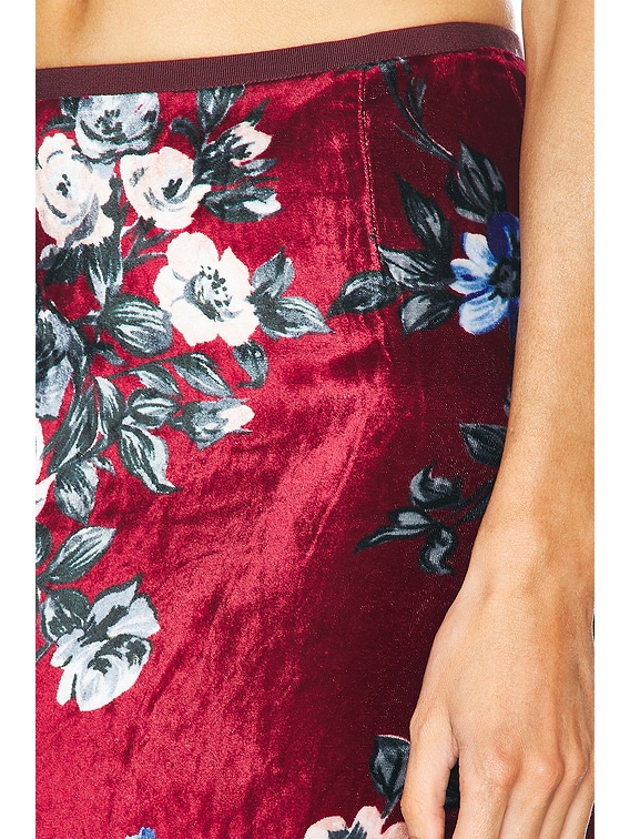 57 DOLCE&GABBANA スカート FWRD Renew Dolce & Gabbana Velvet Floral Skirt in Multi | FWRD