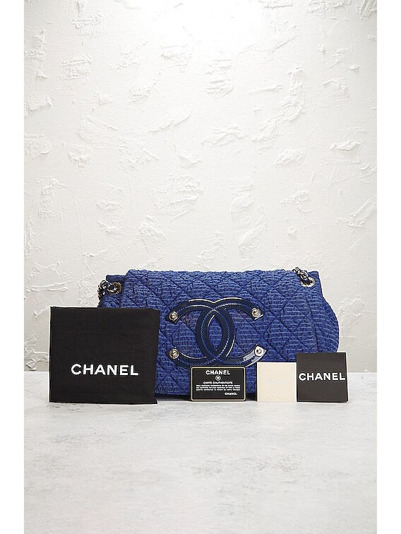 Chanel quilted outlet nylon bag