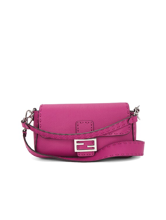 FWRD Renew FENDI ショルダーバッグ - Pink | FWRD