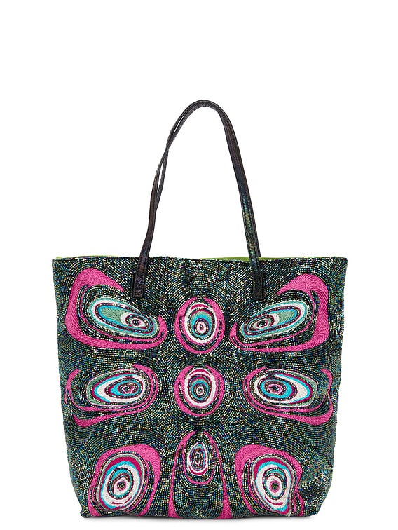 FENDI ビーズ トートバッグ マルチカラー　ヴィンテージ　個性的　希少 FWRD Renew Fendi Beaded Vintage Tote Bag in Multi | FWRD