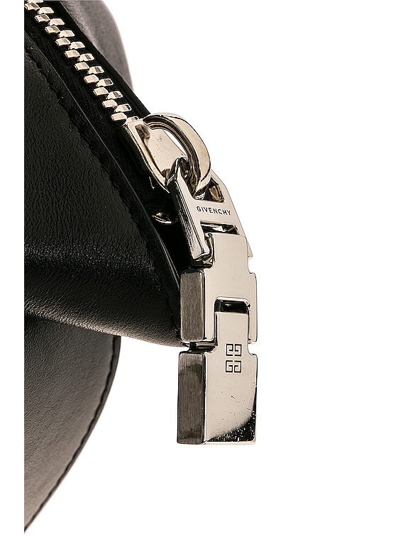 『最終値下げ』極美品GIVENCHY 未使用　ウエストバッグ　ブラック　Gジップ 最終値下げ』極美品GIVENCHY 未使用 ウエストバッグ ブラック Gジップ