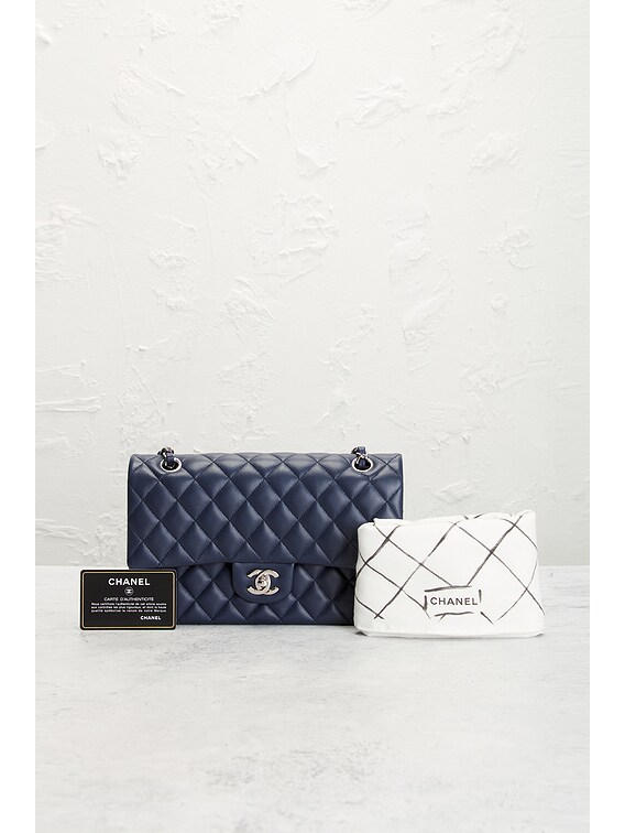 CHANEL バック FWRD Renew CHANEL バッグ - Navy | FWRD