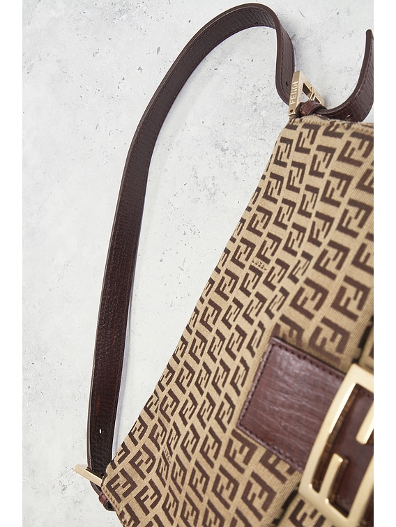 FENDIバッグ FWRD Renew Fendi Zucchino Mama Baguette Shoulder Bag in Brown | FWRD