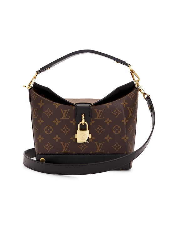 Louis Vuitton ミュール ベージュ/ブラック FWRD Renew Louis Vuitton Monogram Reverse Bento Box EW Shoulder