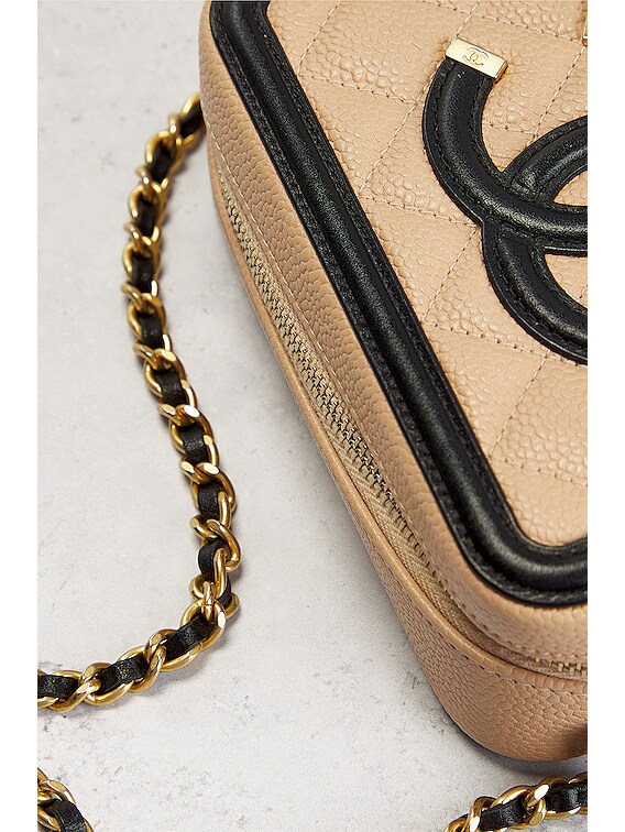 FWRD Renew Chanel Vintage Clutch in Gold