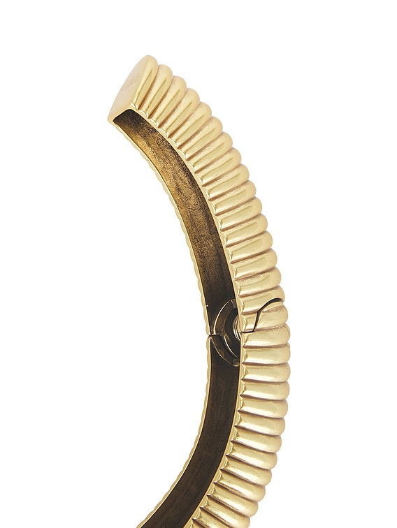 Charlique Choker