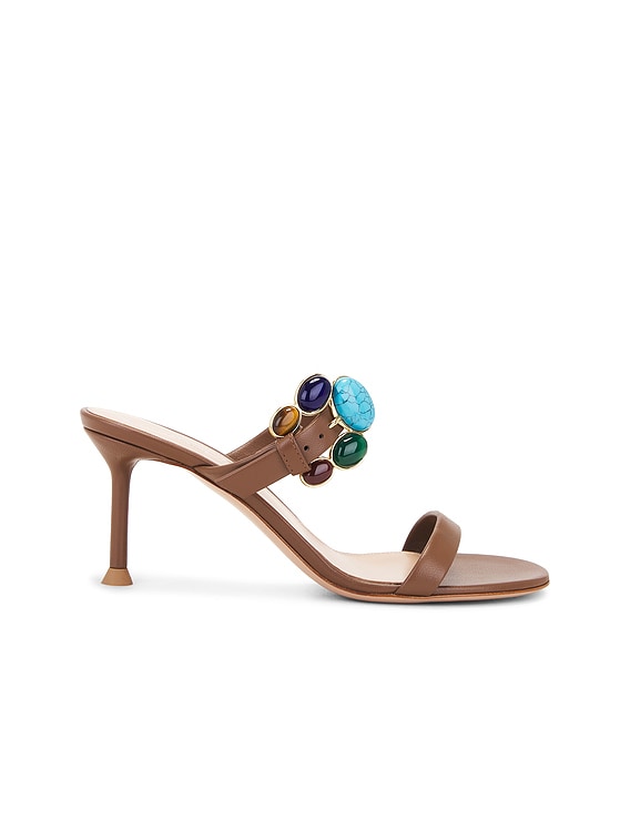 【送料&関税込】Gianvito Rossi Nappa Sandal Gianvito Rossi Nappa Mule Sandal in Cuoio | FWRD
