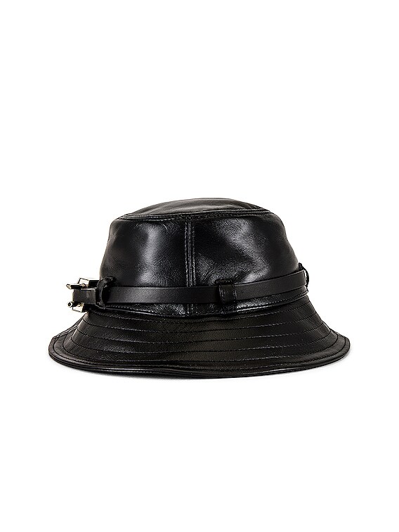 GIVENCHY ブラック バケットハット Givenchy Lock Leather Bucket Hat in Black | FWRD