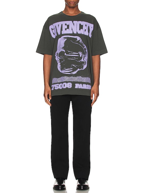 【きれいめファッション51選】上品さと清潔感をキープし Casual Givenchy Fit FWRD | Green Greyish in Tee テープ・マスキングテープ