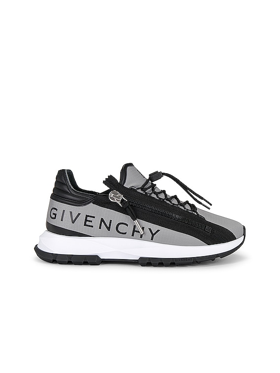 Givenchy スニーカー - Grey & Black | FWRD