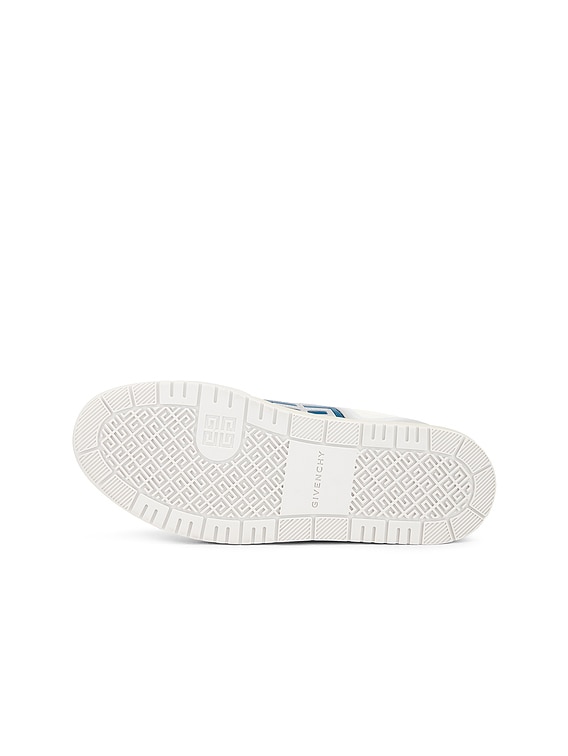 Givenchy スニーカー - White & Blue | FWRD