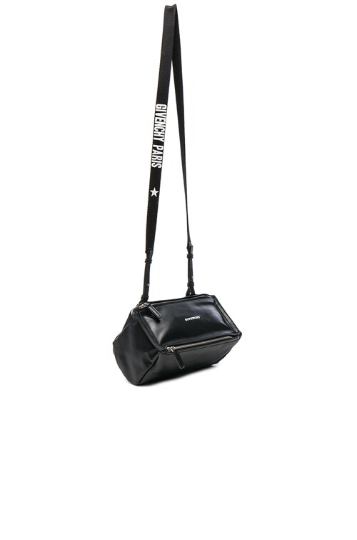 Givenchy pandora 2025 logo strap