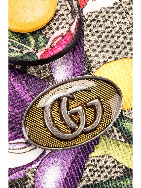Gucci Beige/Ebony GG Supreme Canvas Airpods Case on Chain - Yoogi's Closet
