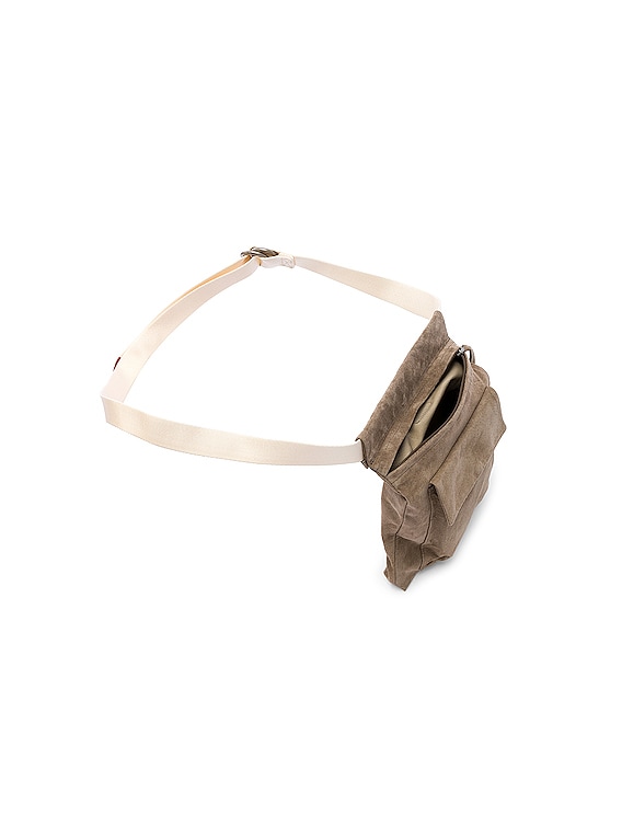 バッグ Hender Scheme waist belt bag beige Hender Scheme Waist Belt Bag in Beige | FWRD