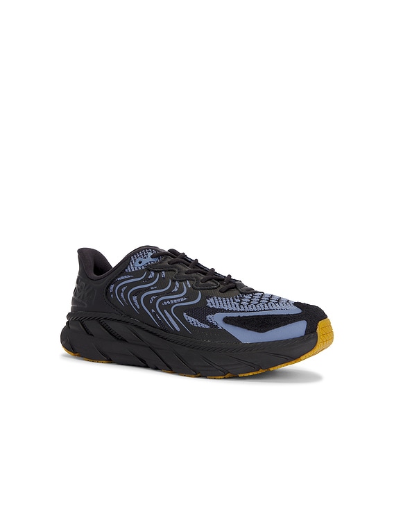 Clifton Sneaker