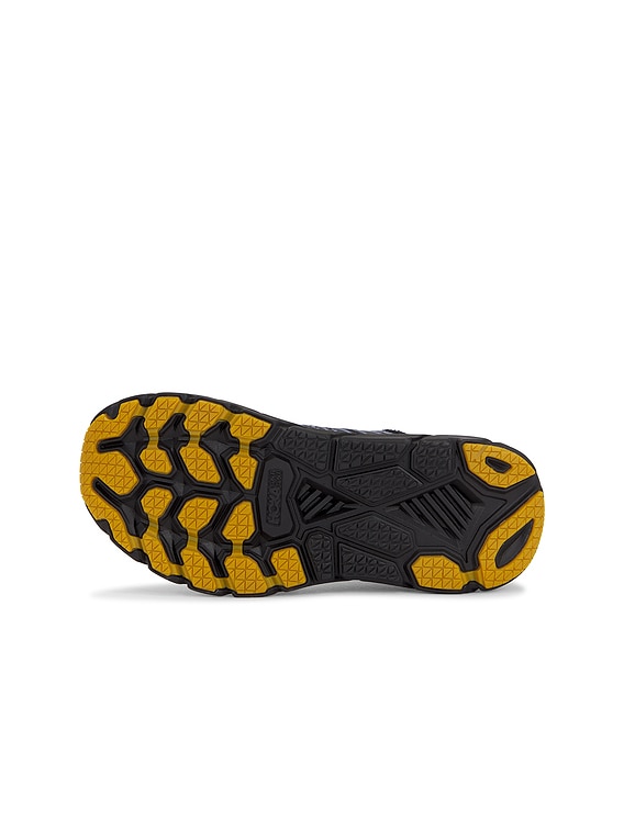Clifton Sneaker
