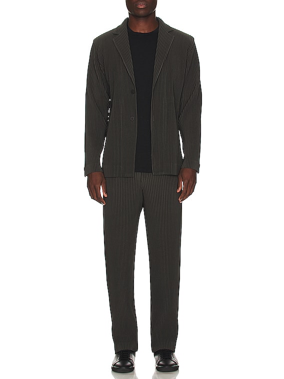 HOMME PLISSÉ ISSEY MIYAKE タキシードサルエルパンツ 黒 MC January Pleated Pants in Black – SVRN