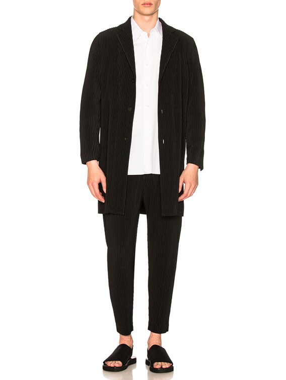 某メーカー Homme Plisse Issey Miyake トラウザー - Black | FWRD パンツ
