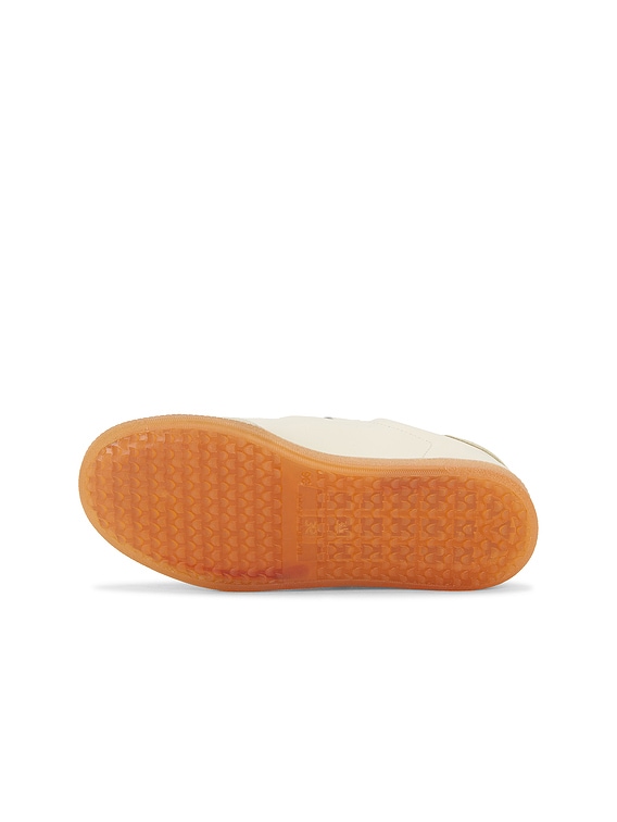 Beth Sneaker