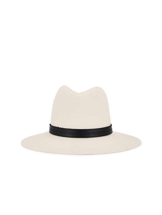 Corinne Hat