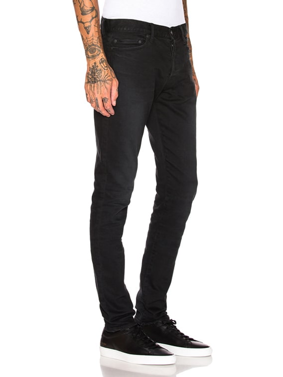 john elliott carbon cast 2