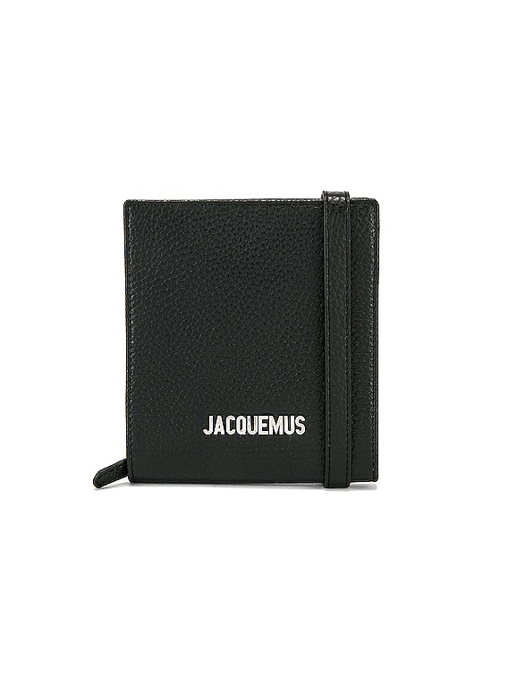 【送料&関税込】Jacquemus Black Le Gadju Neck Wallet In Leat Jacquemus Le Gadju Neck Wallet | Black | FARFETCH JO