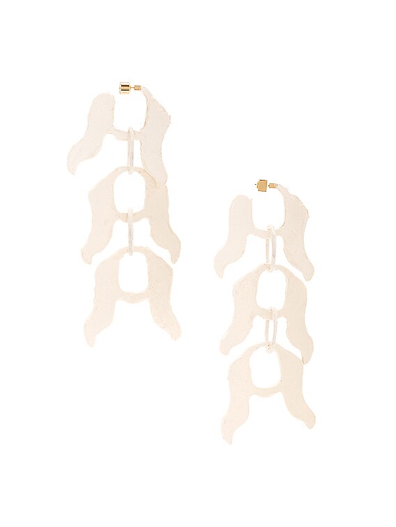 【送料&関税込】Jacquemus Les Boucles Salon The Salon earrings by JACQUEMUS | Official website