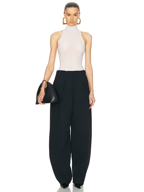 JACQUEMUS Le Pantalon Ovalo in Black | FWRD