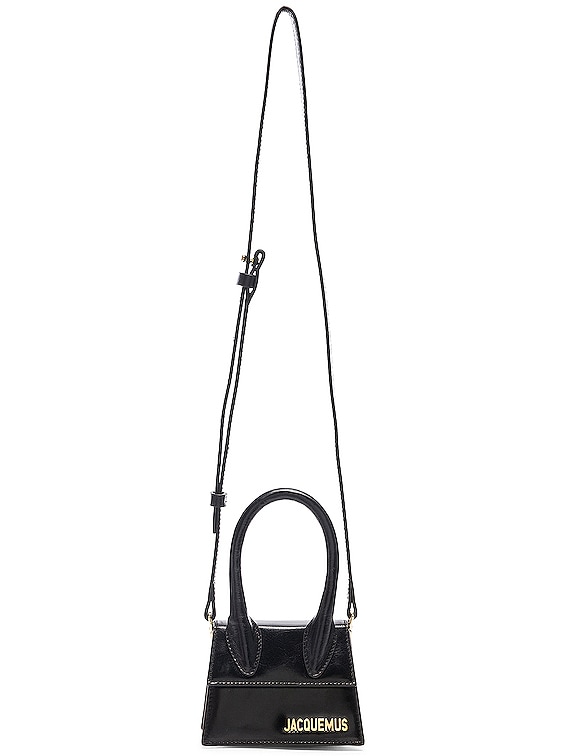 black jacquemus bag