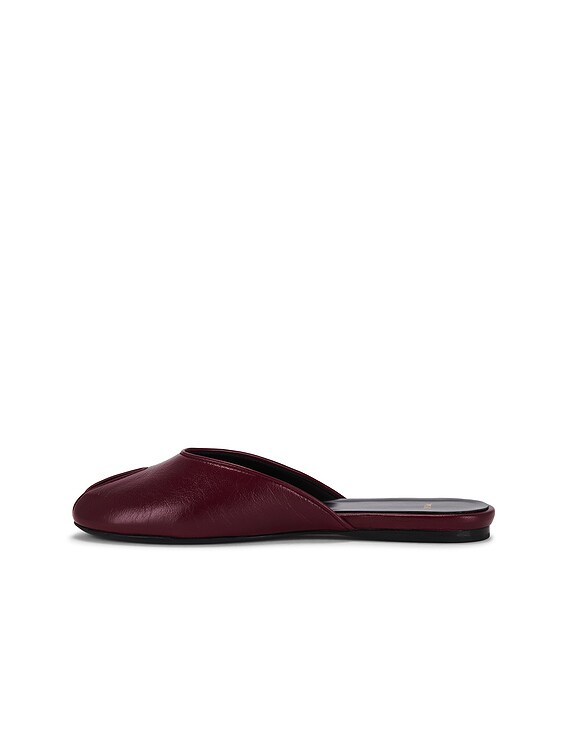 Date Flat Sandal