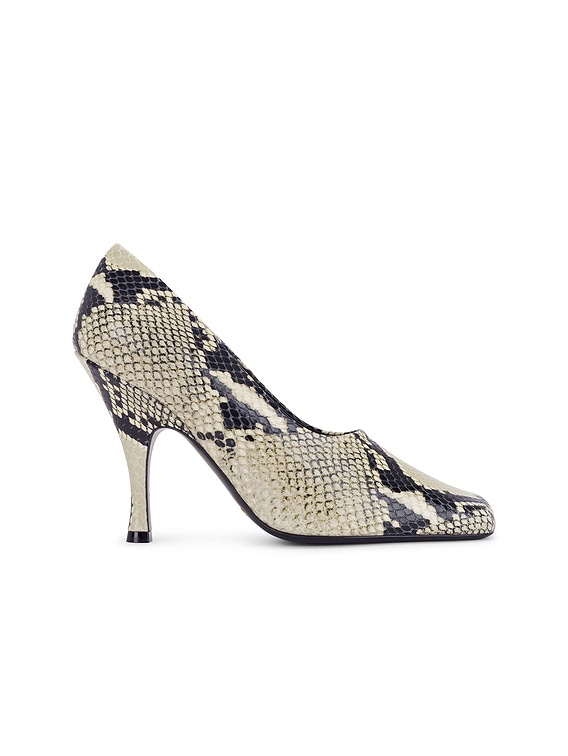 KHAITE EVA pump パンプス　ハイヒール　38 Khaite KHAITE Eva Pump in Natural | FWRD