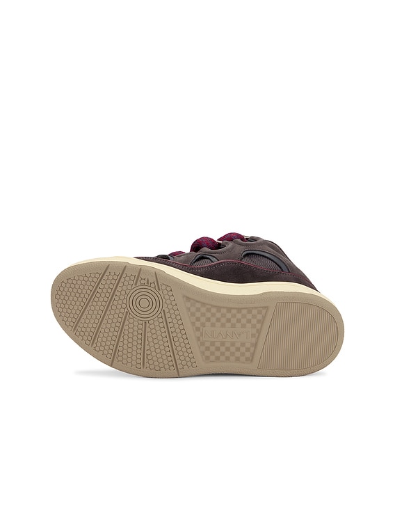 Curb Sneakers