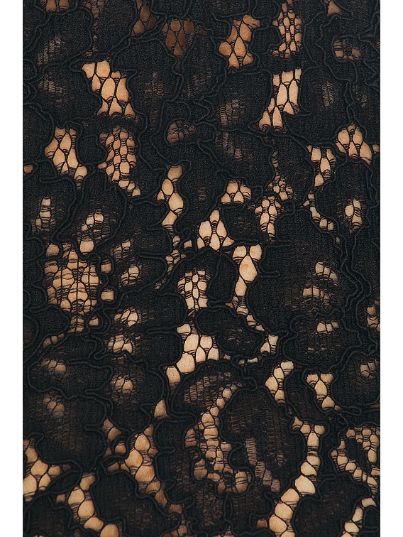 by Marianna Zelie Top